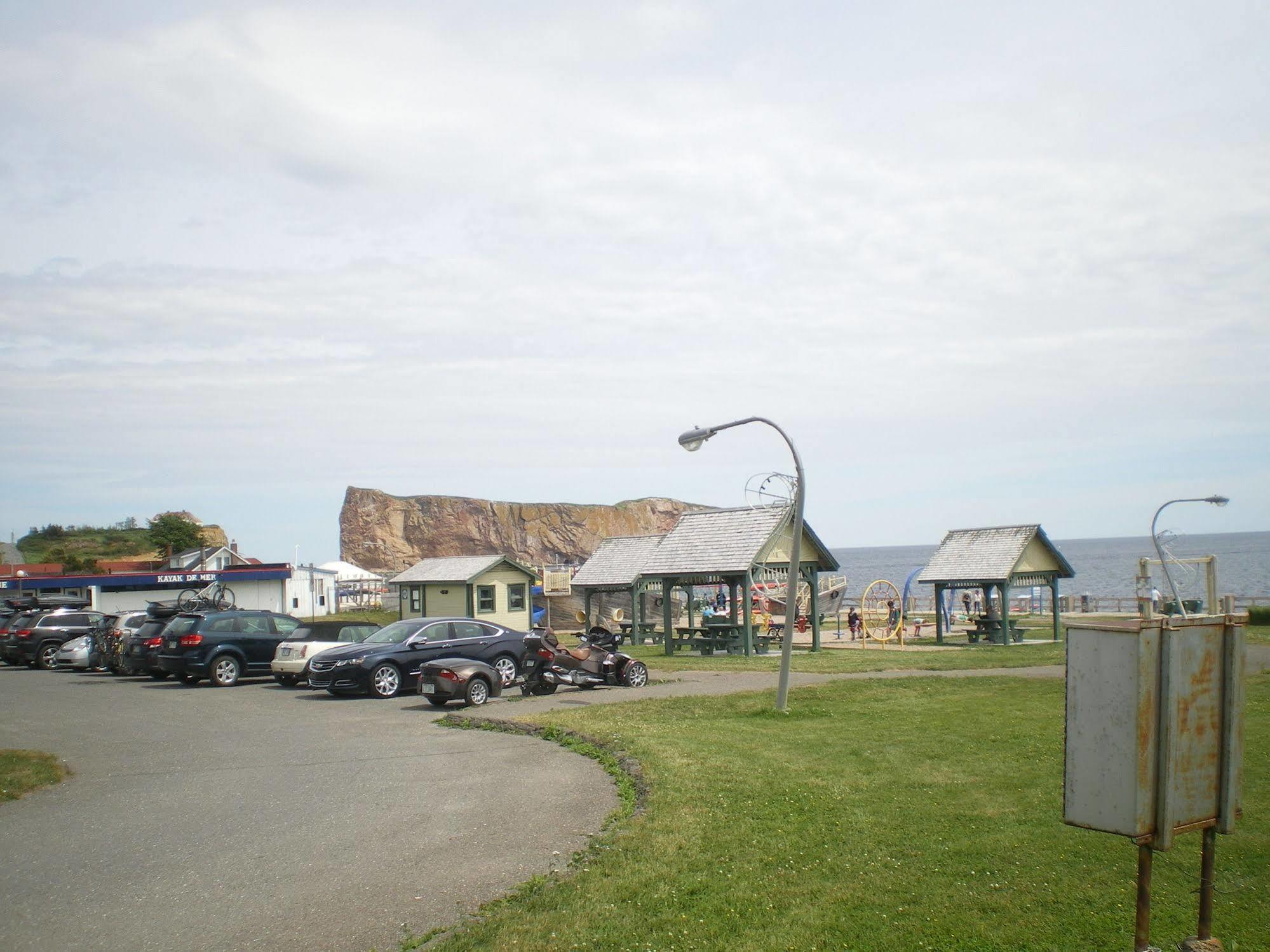 Hotel Motel Manoir De Percé Exterior foto