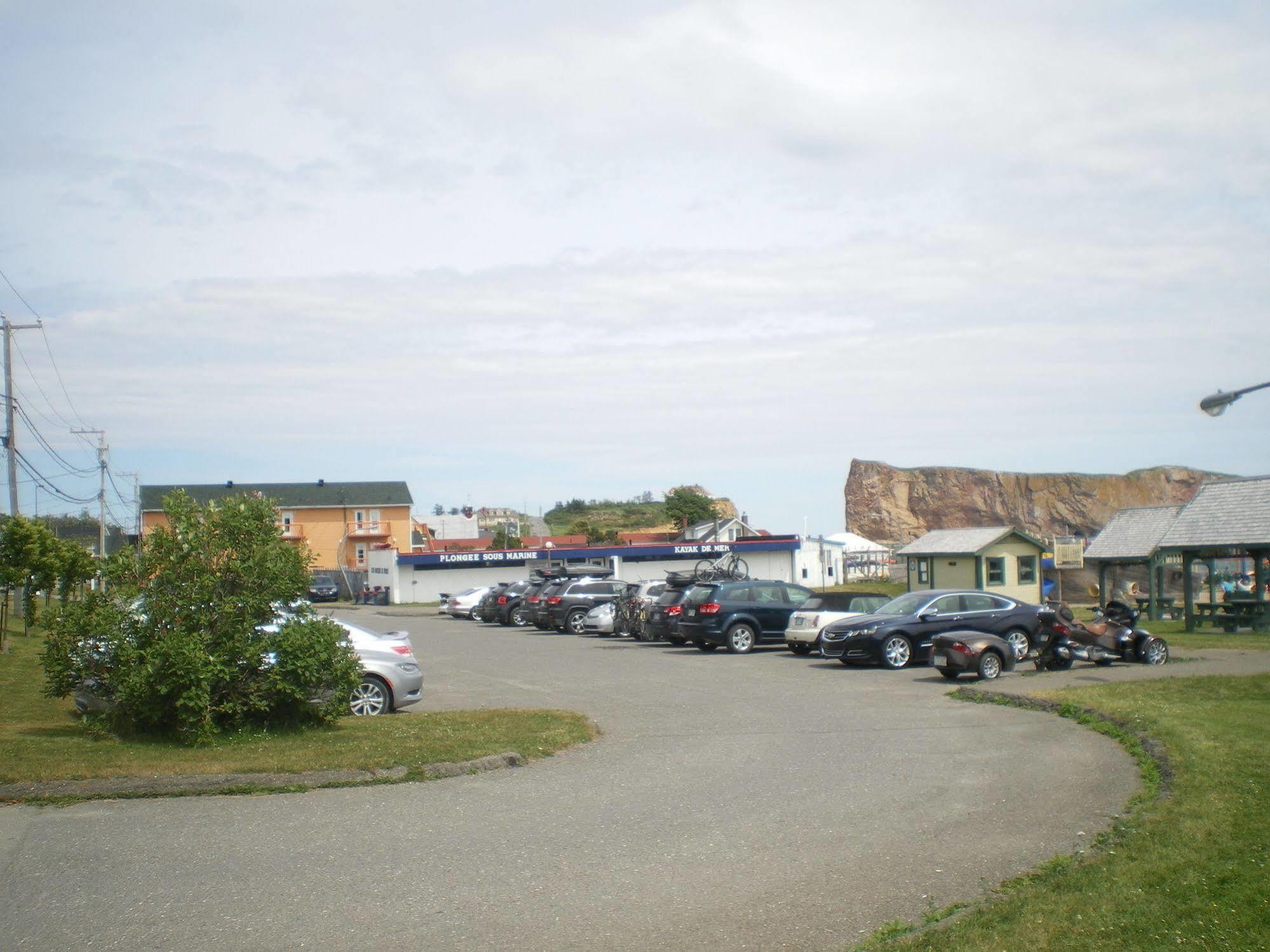 Hotel Motel Manoir De Percé Exterior foto